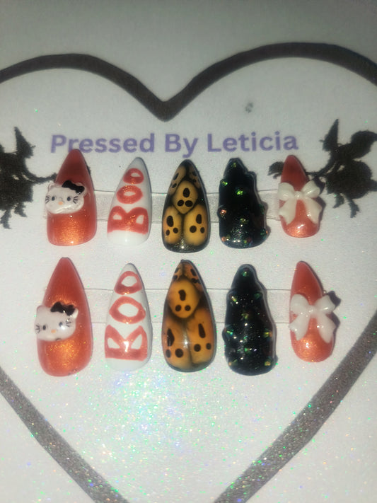 Hello Kitty Boo Nails