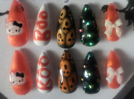 Hello Kitty Boo Nails
